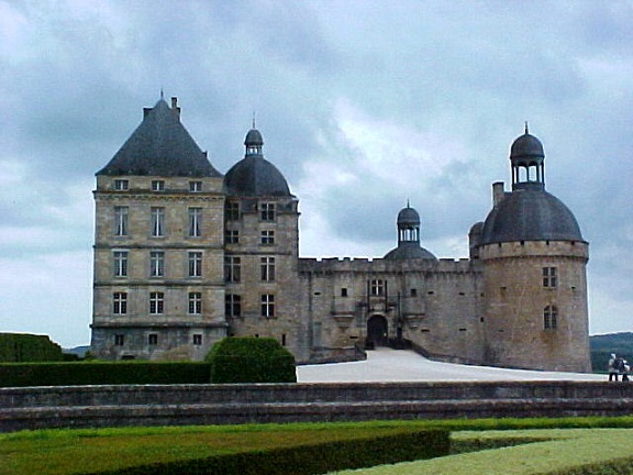 Vue du Château de Hautefort